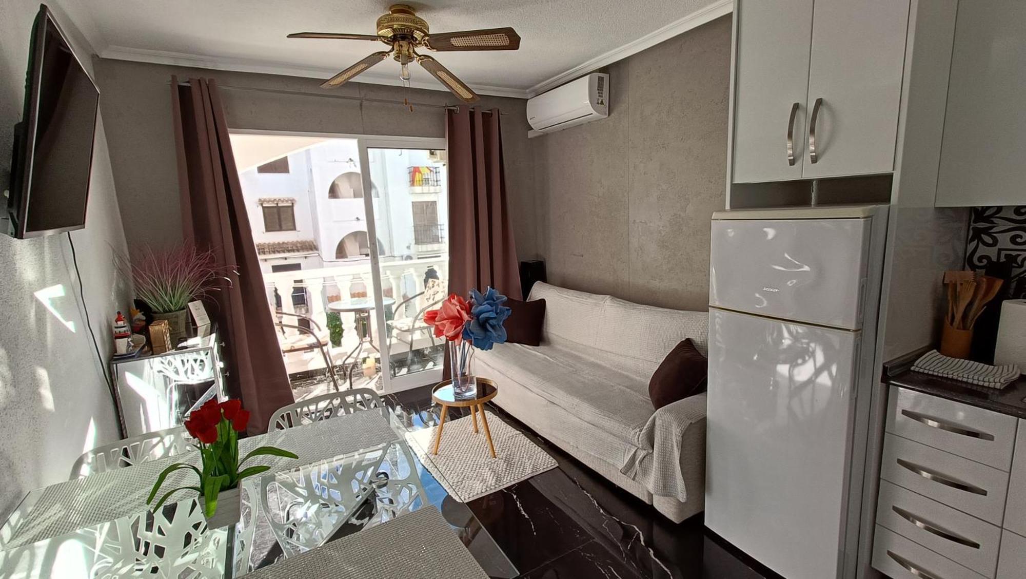 Apartamento Inez Τορεβιέχα Εξωτερικό φωτογραφία
