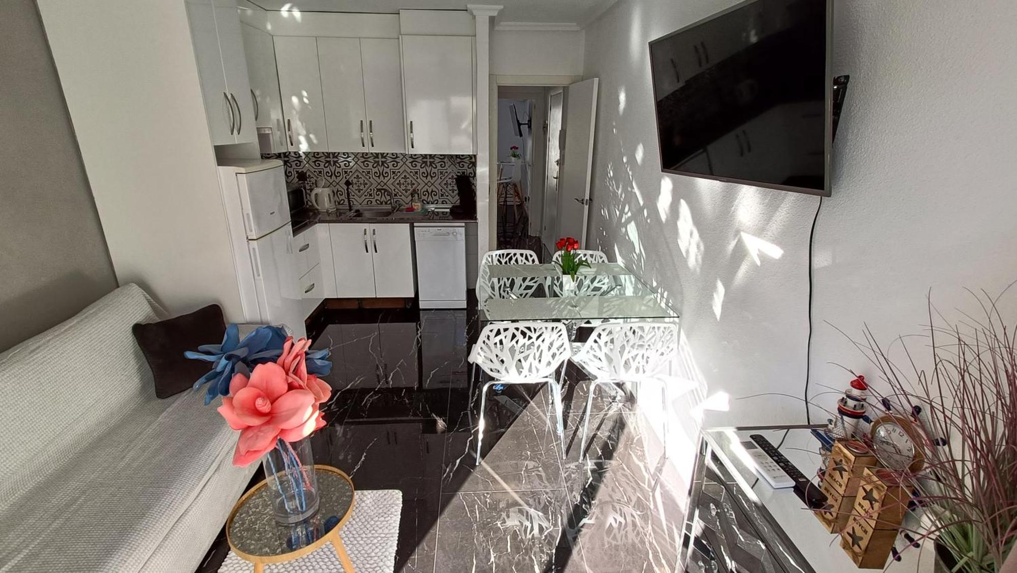 Apartamento Inez Τορεβιέχα Εξωτερικό φωτογραφία