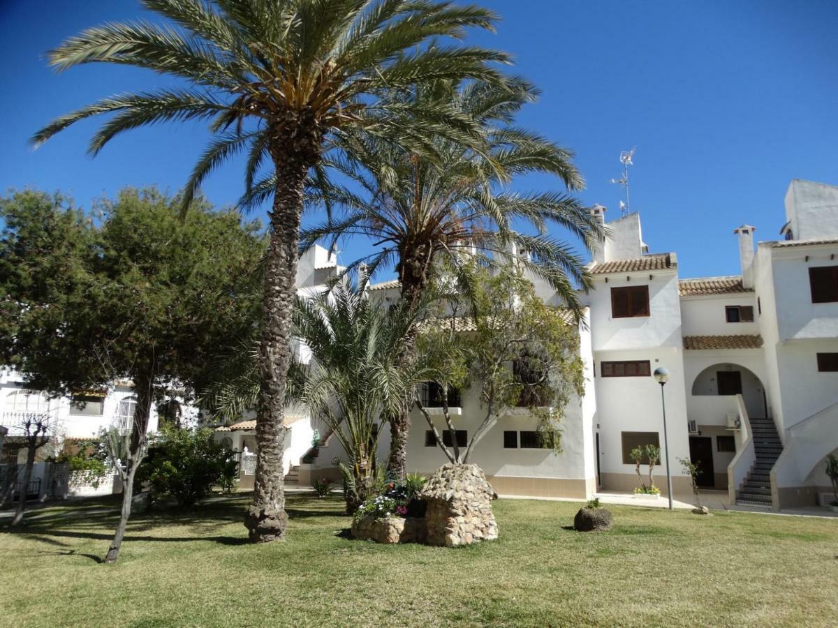 Apartamento Inez Τορεβιέχα Εξωτερικό φωτογραφία